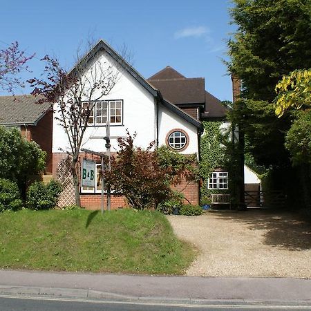 Auplands En-Suite Rooms Lymington Bagian luar foto