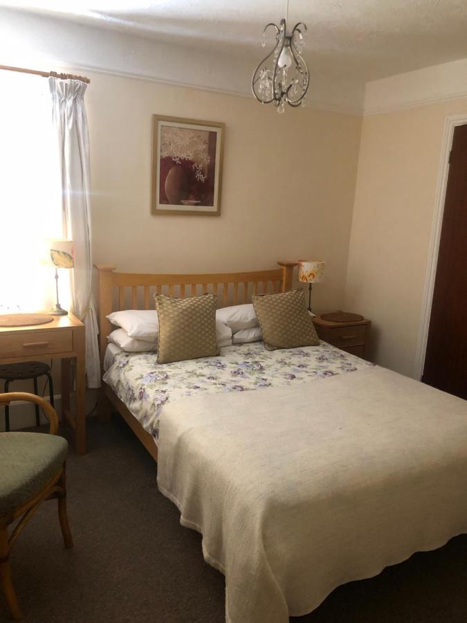 Auplands En-Suite Rooms Lymington Bagian luar foto