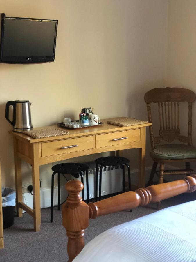 Auplands En-Suite Rooms Lymington Bagian luar foto